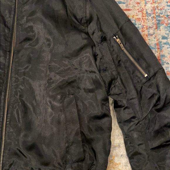 Silk Bomber - Picture 2 of 2